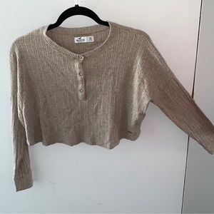 XL Hollister stretchy long sleeve henley crop top